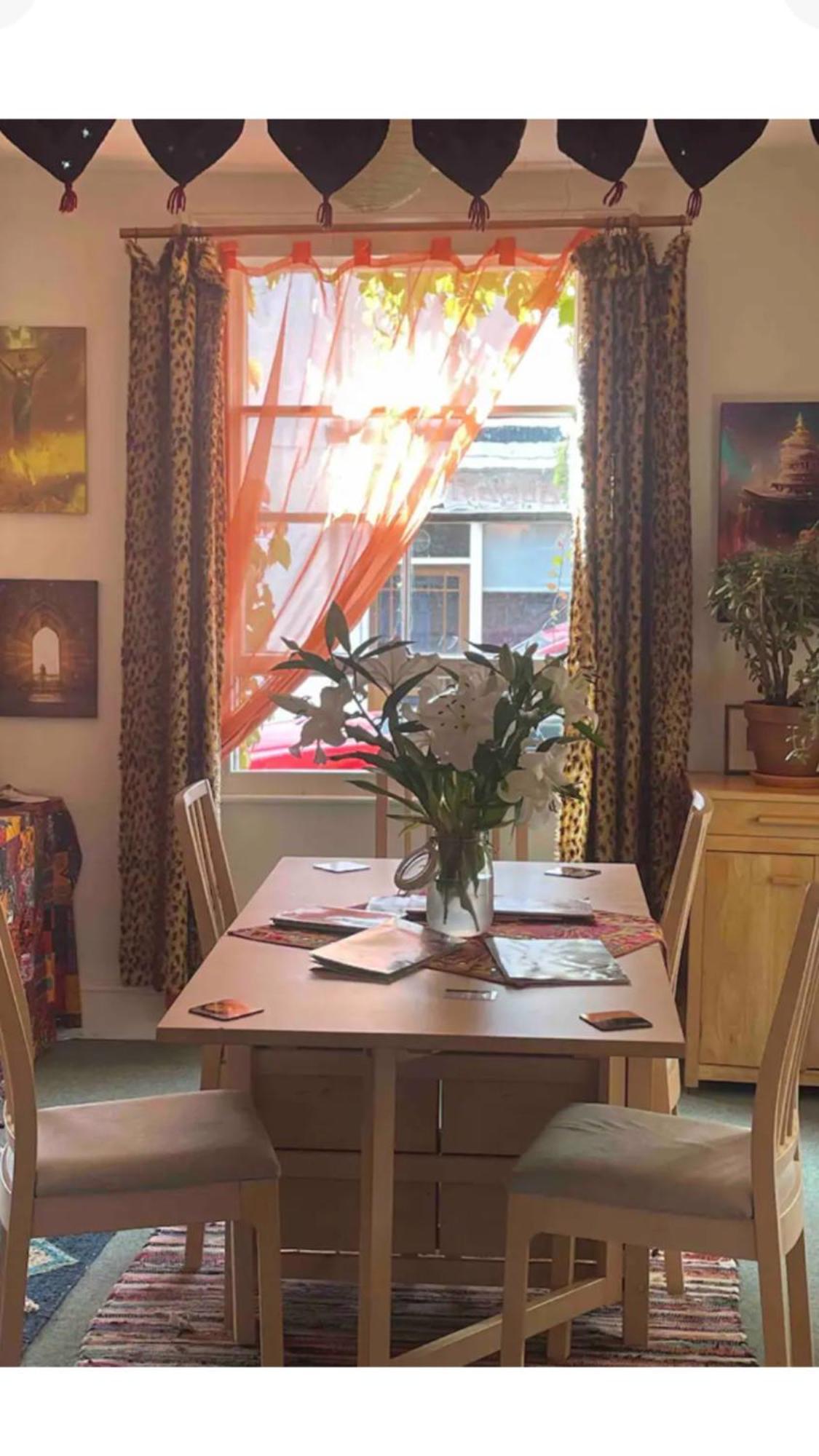 Homestay In The Heart Of Avalon Glastonbury Eksteriør billede